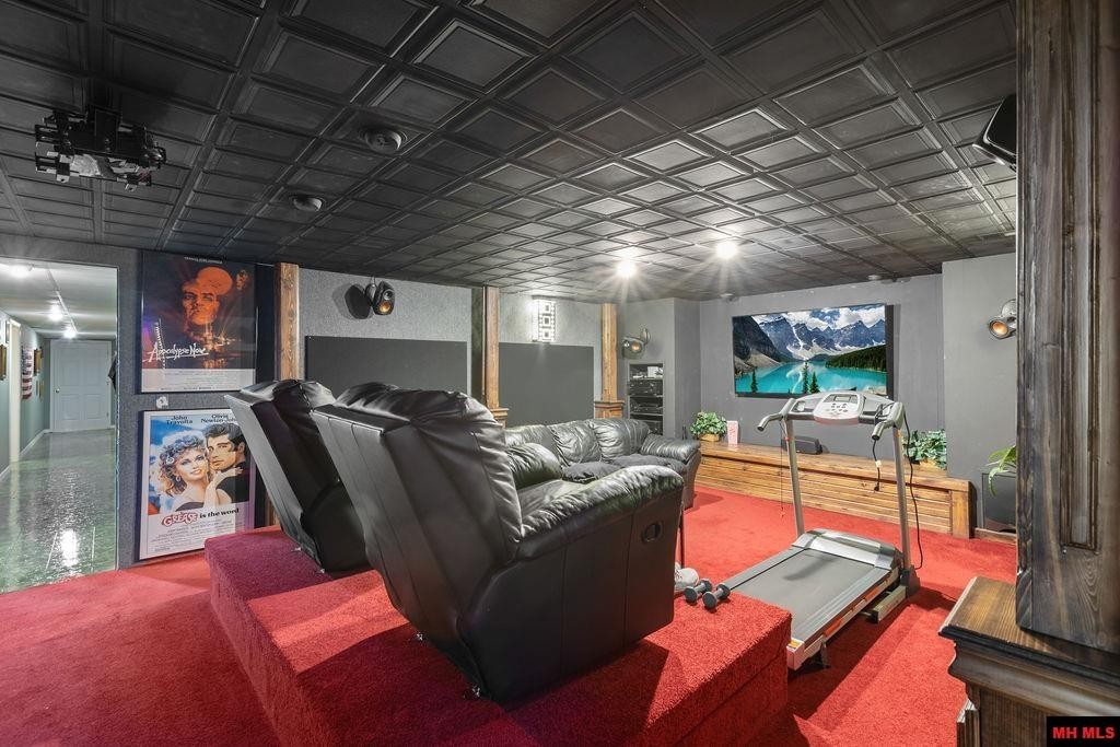 7922 HWY 201 SOUTH, Mountain Home, Arkansas, 72653, United States, 5 Bedrooms Bedrooms, ,6 BathroomsBathrooms,Residential,For Sale,7922 HWY 201 SOUTH,1266257
