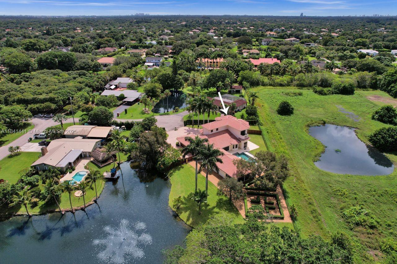 Davie, Florida, 33330, United States, 5 Bedrooms Bedrooms, ,5 BathroomsBathrooms,Residential,For Sale,1896833