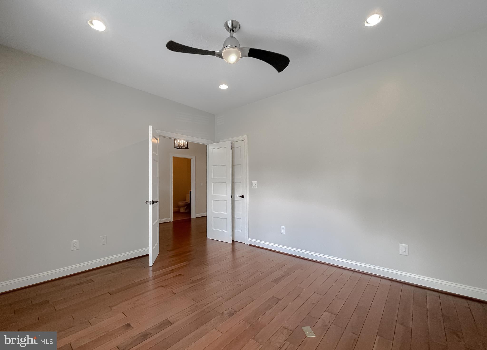 Hollywood, Maryland, 20636, United States, 5 Bedrooms Bedrooms, ,5 BathroomsBathrooms,Residential,For Sale,1914184