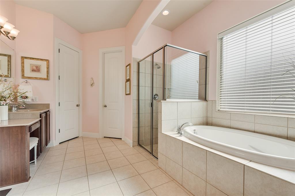 Dallas, Texas, 75236, United States, 4 Bedrooms Bedrooms, ,3 BathroomsBathrooms,Residential,For Sale,1944887