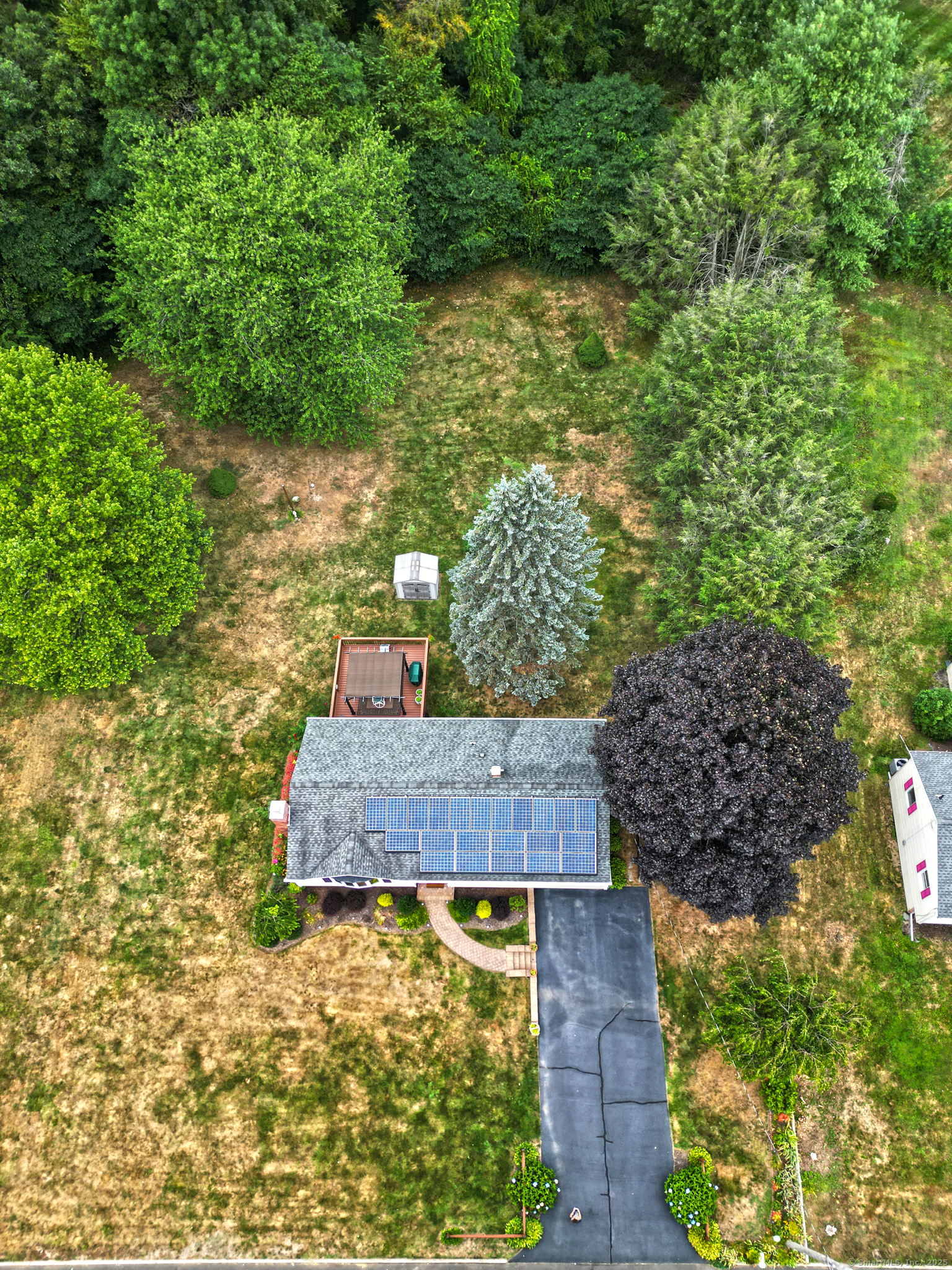 Milford, Connecticut, 06460, United States, 3 Bedrooms Bedrooms, ,3 BathroomsBathrooms,Residential,For Sale,1933259