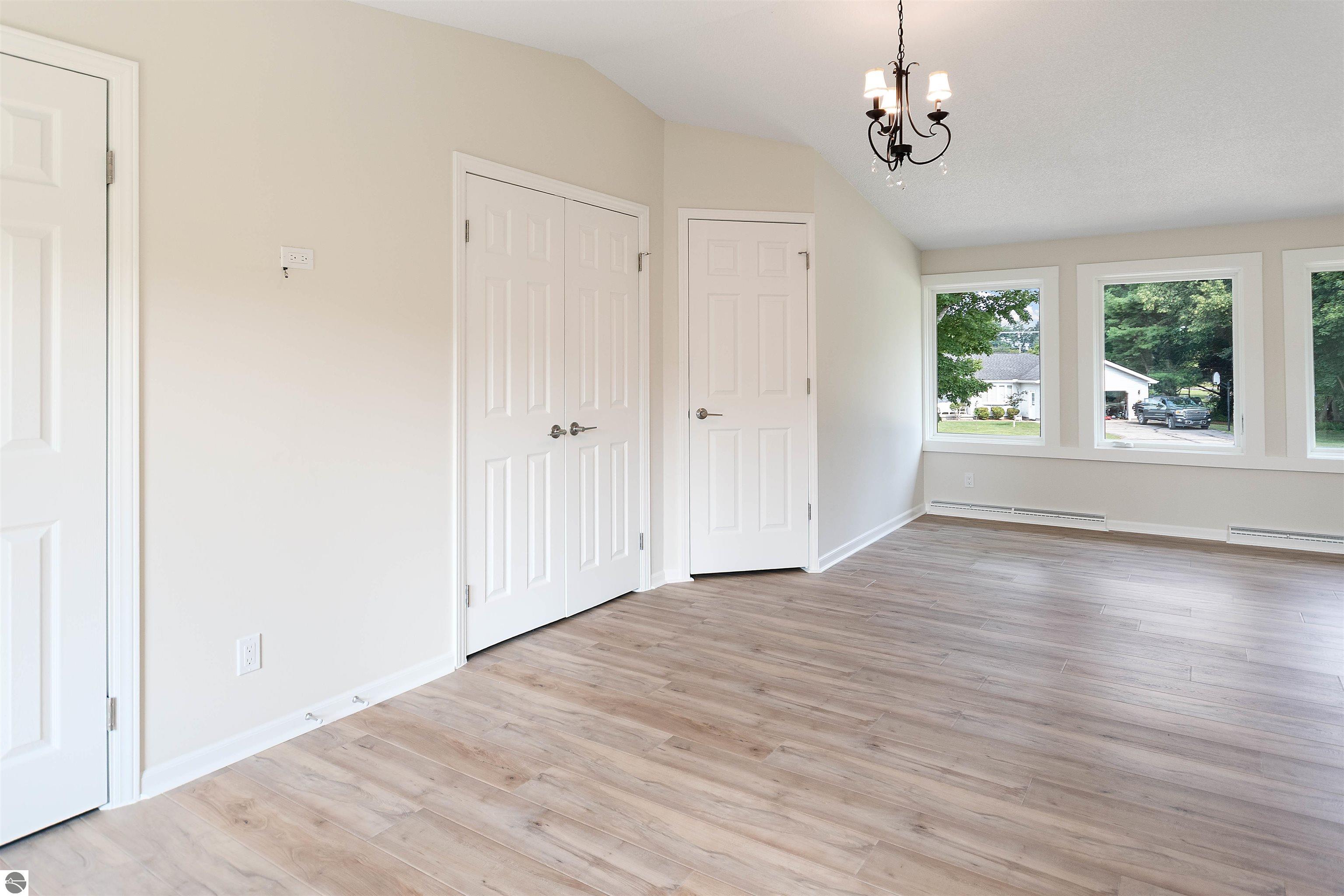 Traverse City, Michigan, 49686, United States, 4 Bedrooms Bedrooms, ,2 BathroomsBathrooms,Residential,For Sale,1908664
