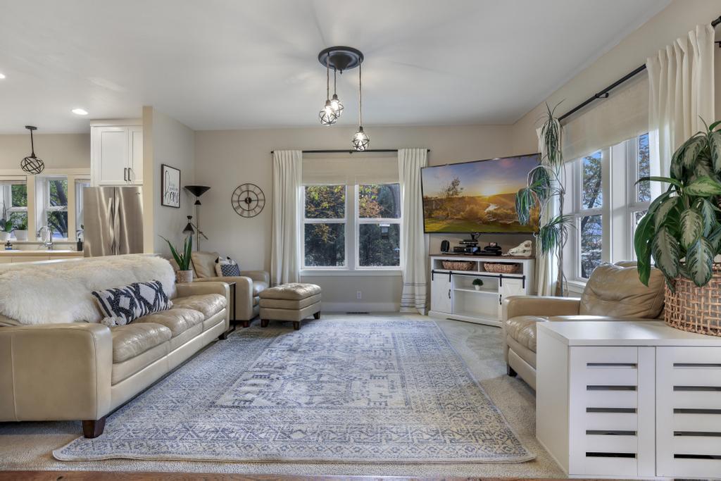 Bellevue, Idaho, 83313, United States, 4 Bedrooms Bedrooms, ,3 BathroomsBathrooms,Residential,For Sale,1989218