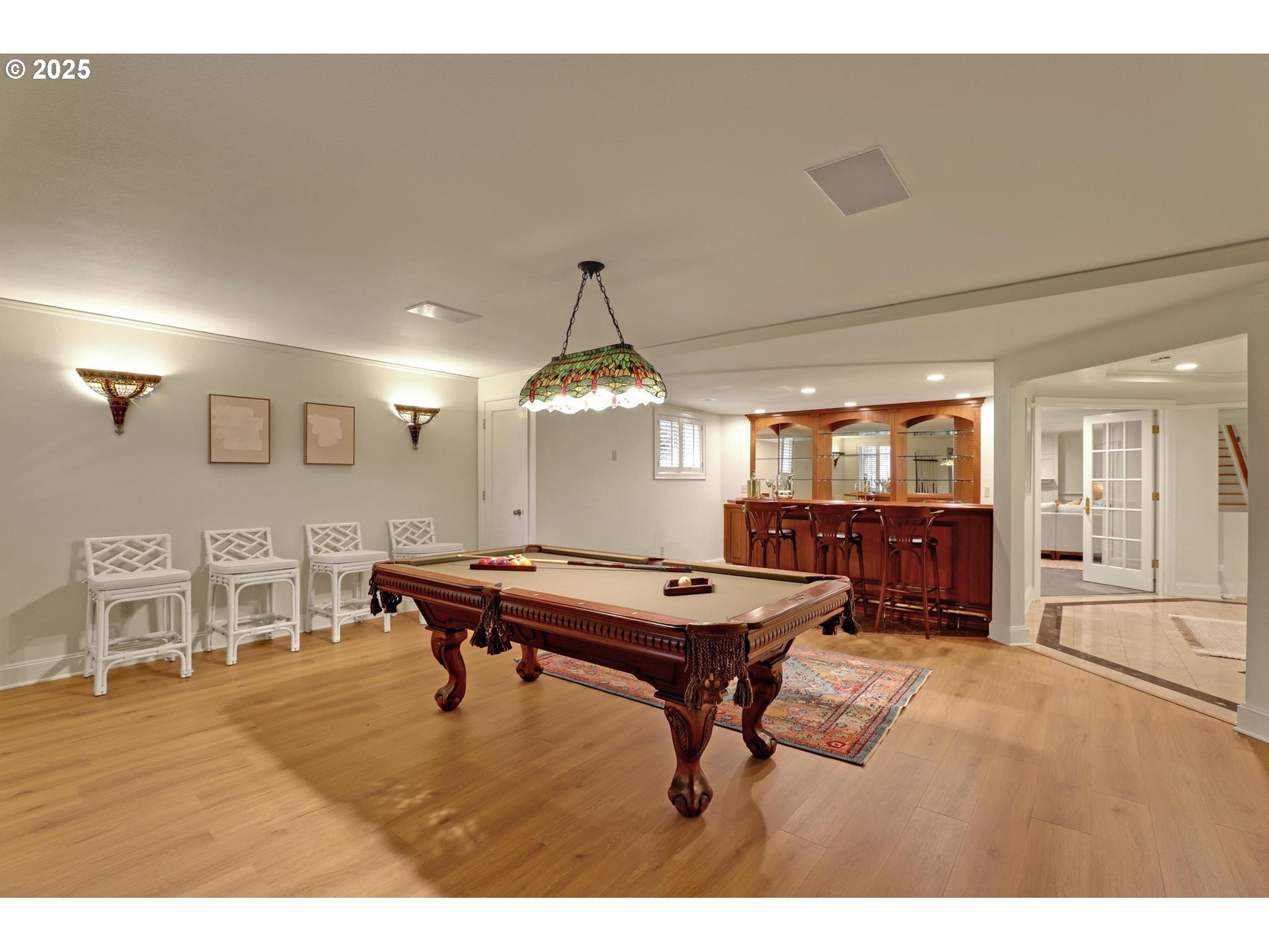 Portland, Oregon, 97205, United States, 4 Bedrooms Bedrooms, ,4 BathroomsBathrooms,Residential,For Sale,1795097