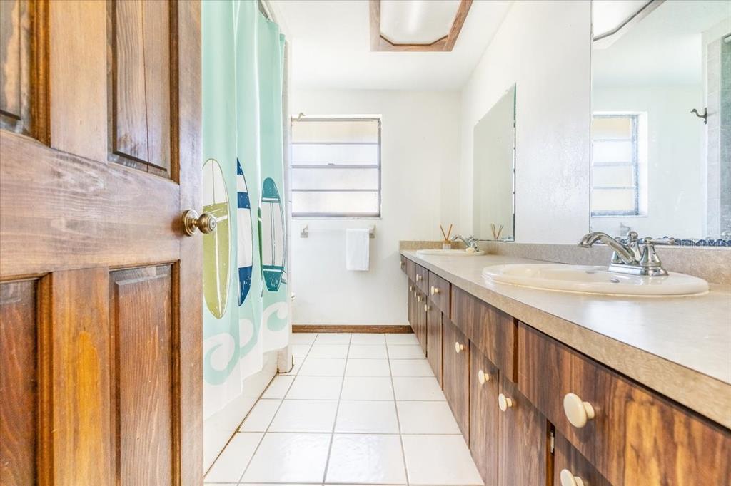 Tampa, Florida, 33626, United States, 3 Bedrooms Bedrooms, ,2 BathroomsBathrooms,Residential,For Sale,1992927