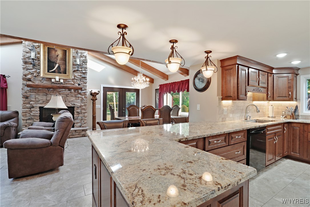 Lewiston, New York, 14092, United States, 4 Bedrooms Bedrooms, ,3 BathroomsBathrooms,Residential,For Sale,1916112