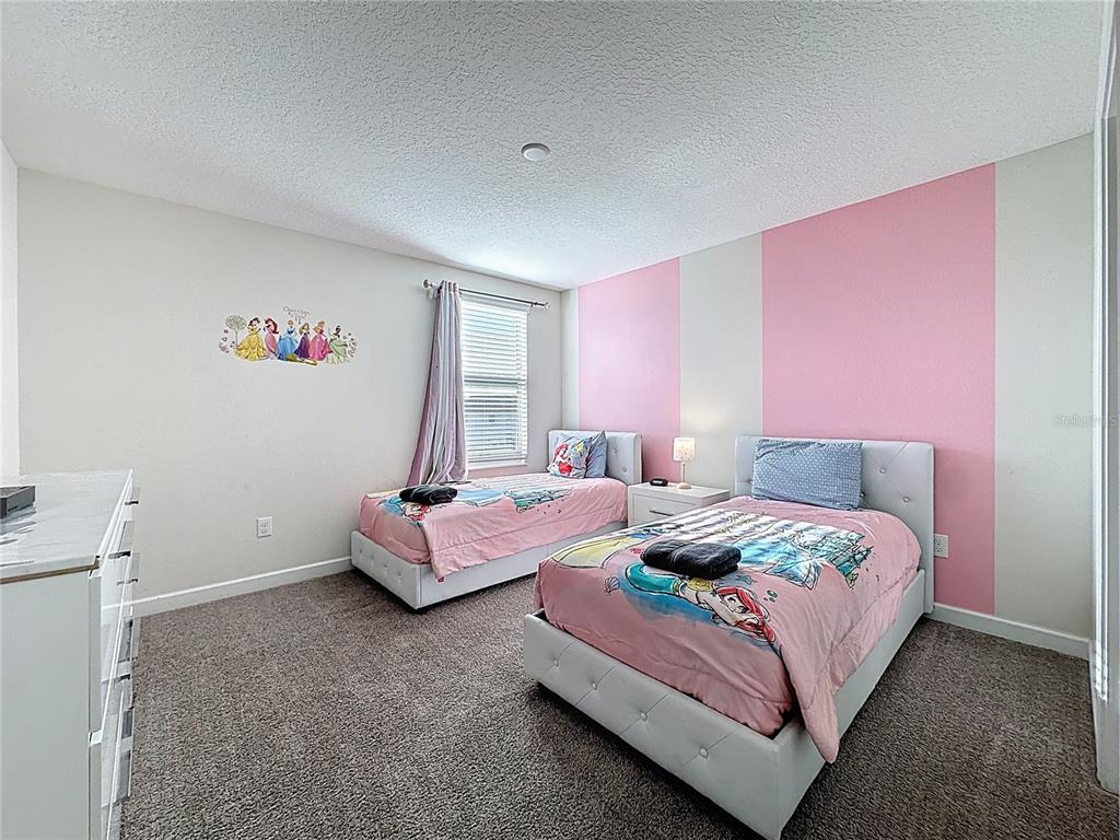 Davenport, Florida, 33896, United States, 8 Bedrooms Bedrooms, ,5 BathroomsBathrooms,Residential,For Sale,1992116