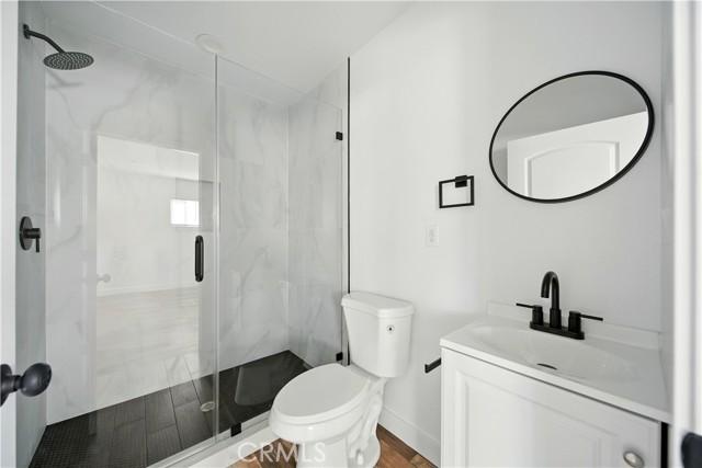 Los Angeles, California, 90044, United States, ,Residential,For Sale,1984386