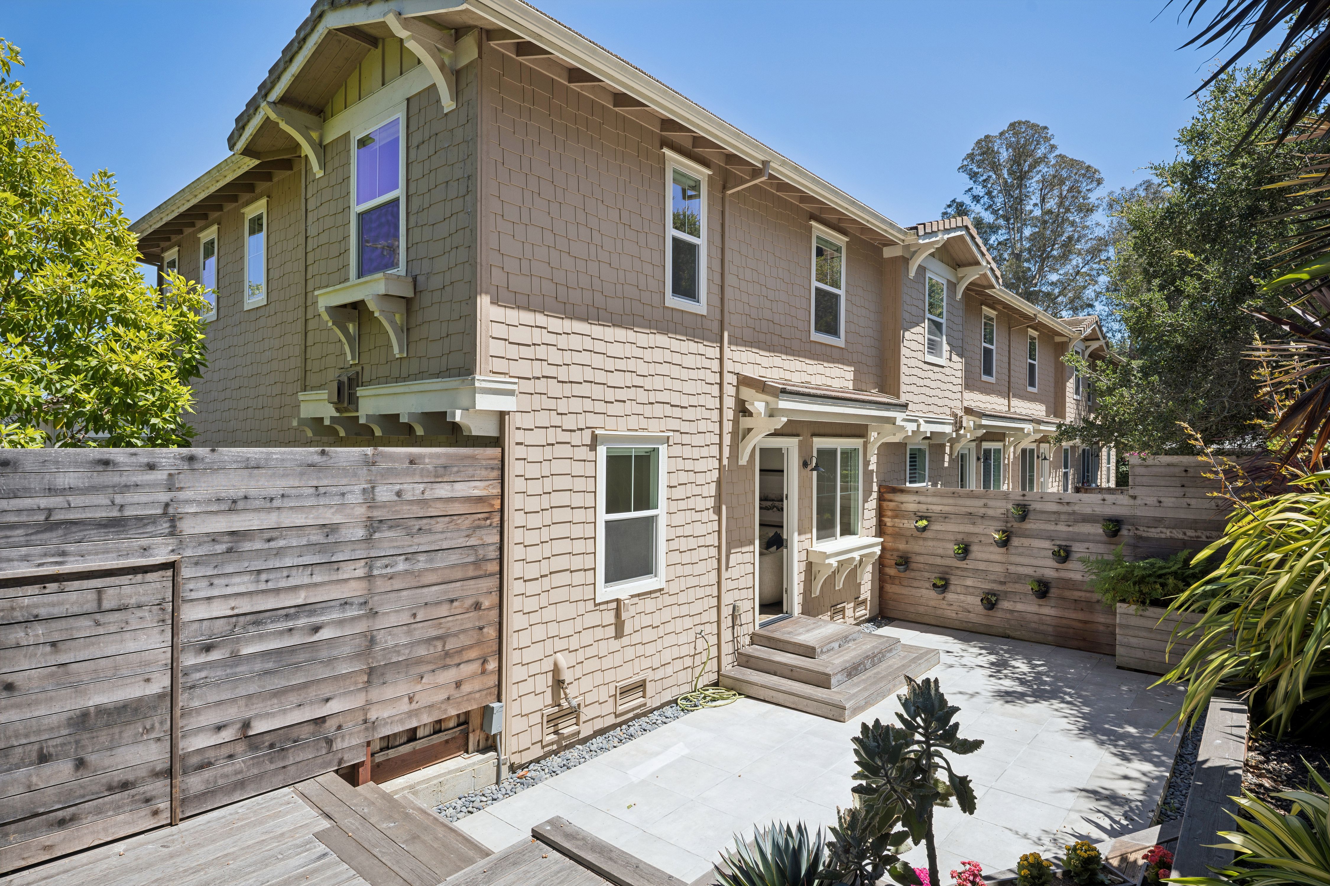  Move-in Ready Luxury Townhome - 物件實景