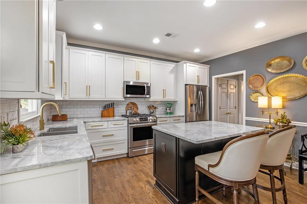 Atlanta, Georgia, 30318, United States, 3 Bedrooms Bedrooms, ,3 BathroomsBathrooms,Residential,For Sale,1892490