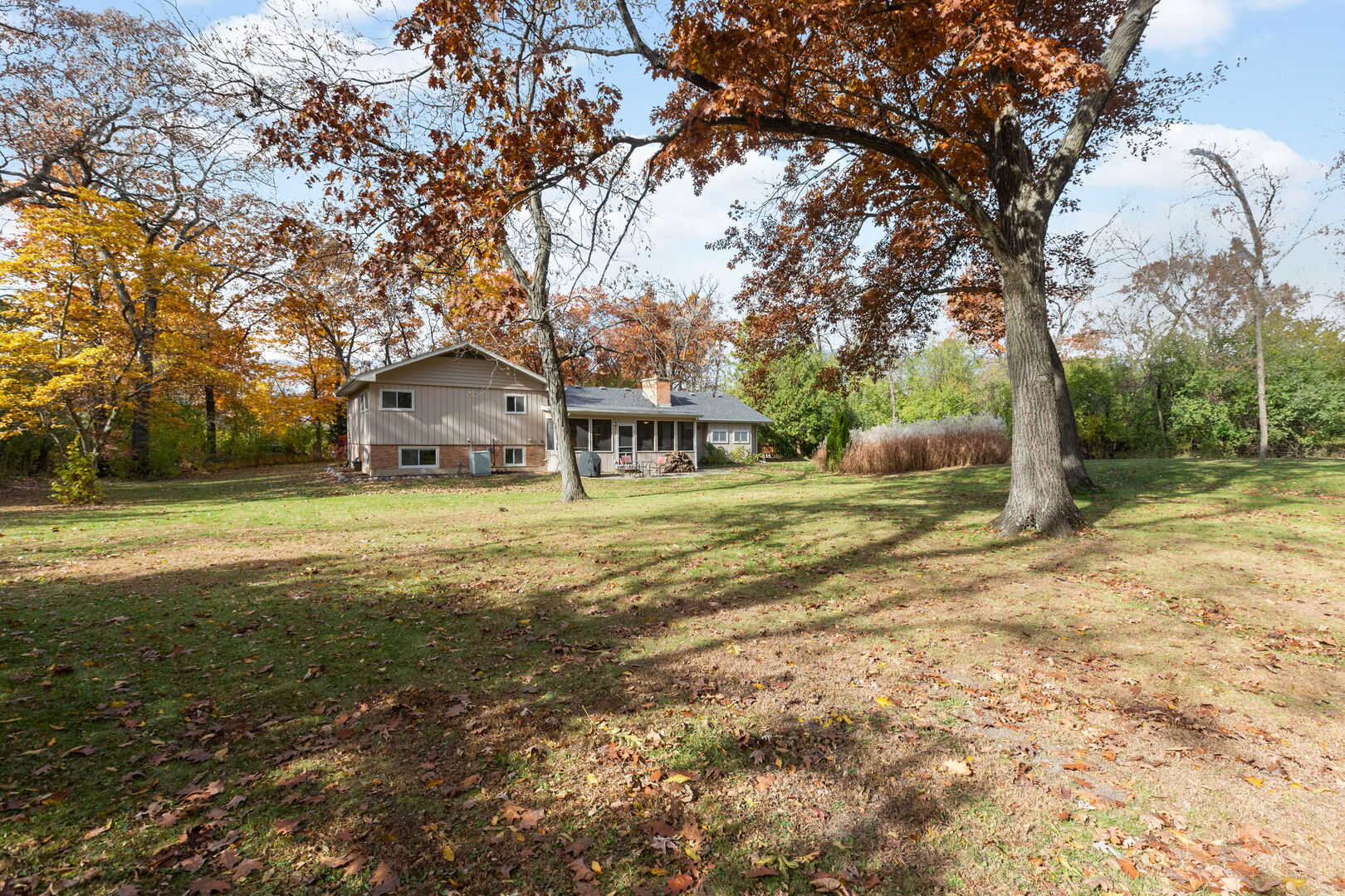 North Barrington, Illinois, 60010, United States, 4 Bedrooms Bedrooms, ,3 BathroomsBathrooms,Residential,For Sale,1991124