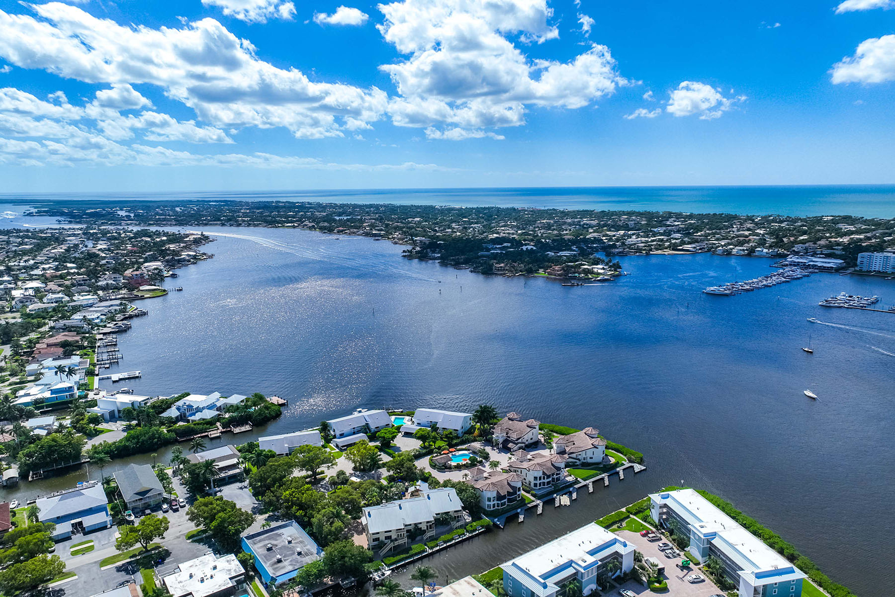  ROYAL HARBOR - BAYVIEW ESTATES - 物件實景