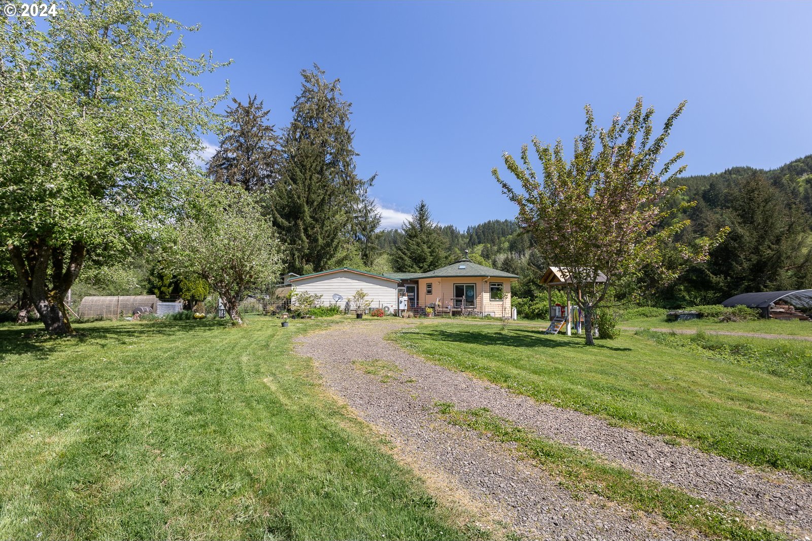 8718 LOGSDEN RD, Siletz, Oregon, 97380, United States, 1 Bedroom Bedrooms, ,1 BathroomBathrooms,Residential,For Sale,8718 LOGSDEN RD,1537213