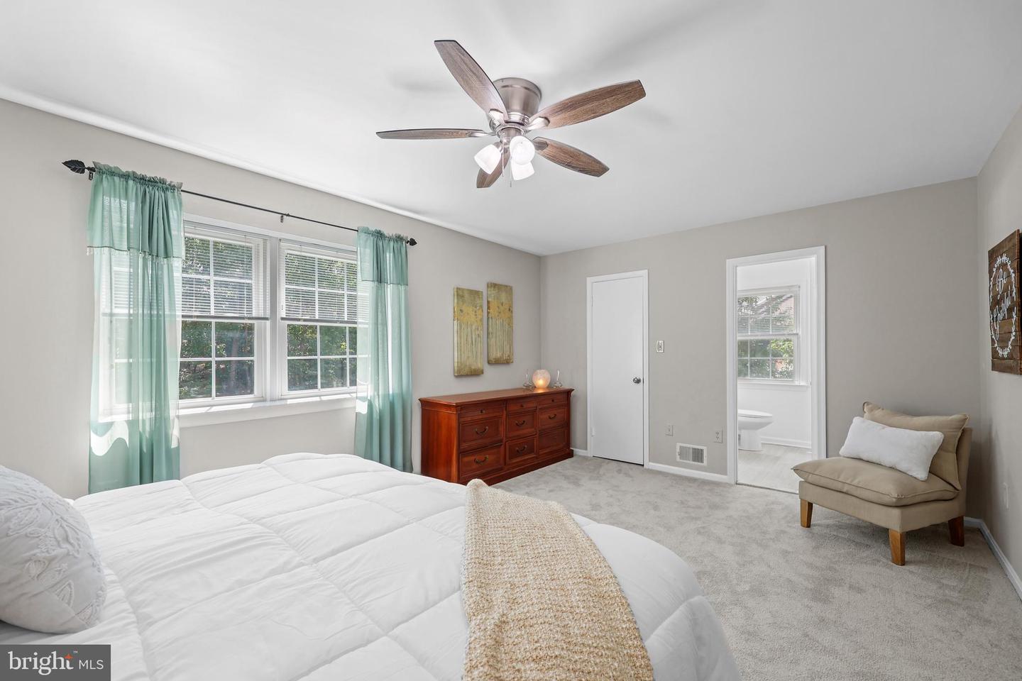 Springfield, Virginia, 22153, United States, 4 Bedrooms Bedrooms, ,4 BathroomsBathrooms,Residential,For Sale,1917317