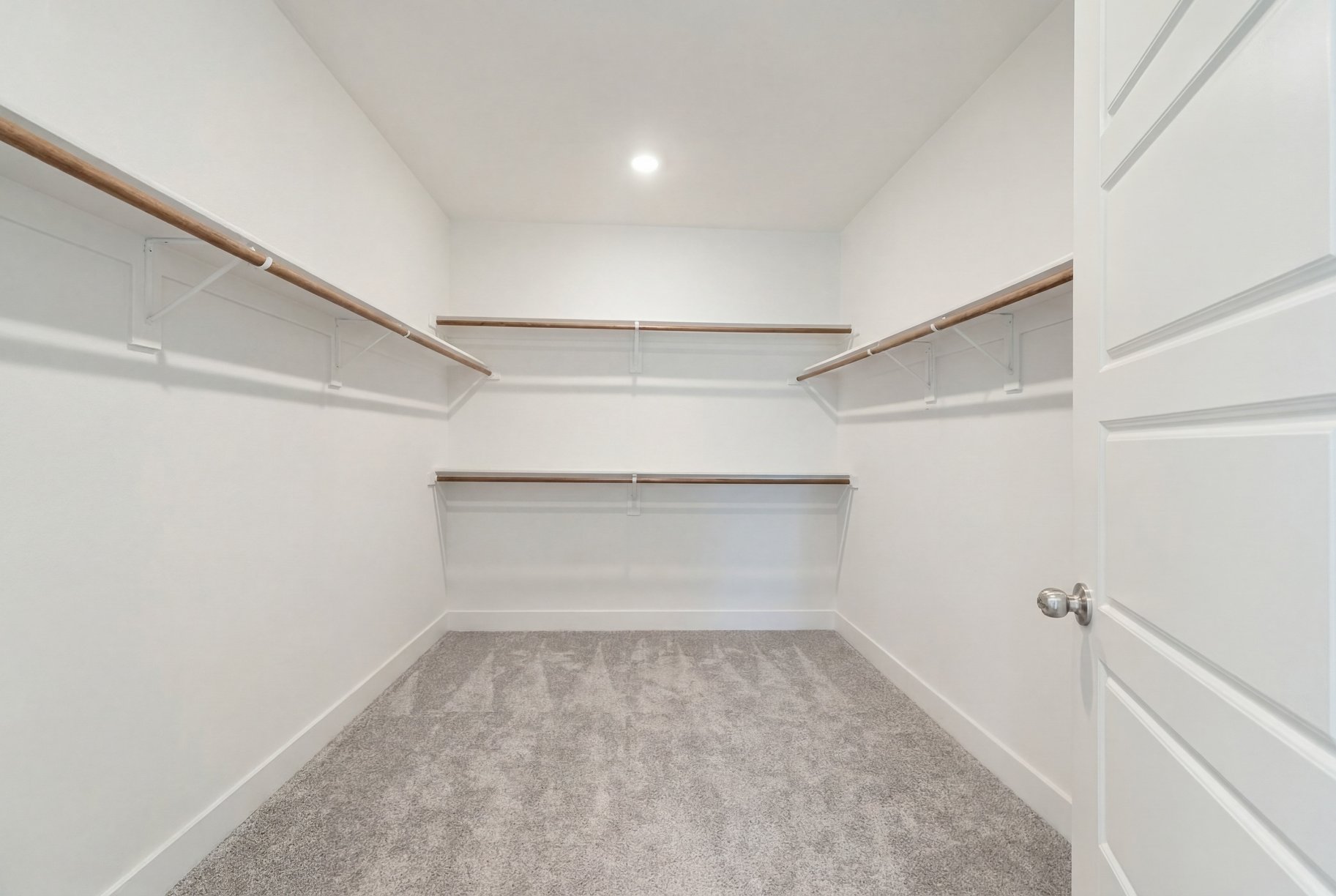  Like new 4-bedroom home, built in 2022 with modern upgrades - 物件實景