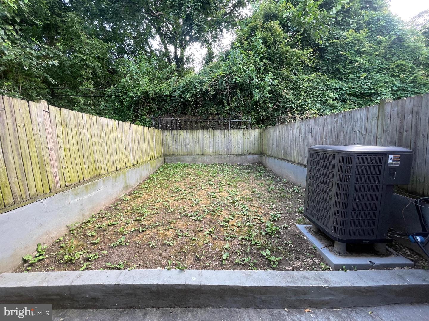 WASHINGTON, District of Columbia, 20020, United States, 3 Bedrooms Bedrooms, ,3 BathroomsBathrooms,Residential,For Sale,1975782