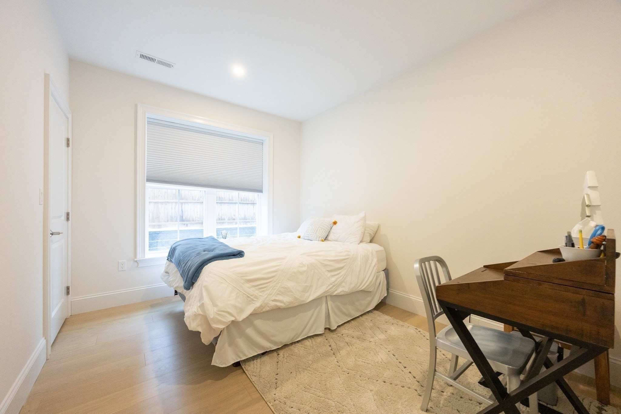 Boston, Massachusetts, 02134, United States, 3 Bedrooms Bedrooms, ,2 BathroomsBathrooms,Residential,For Sale,2034966