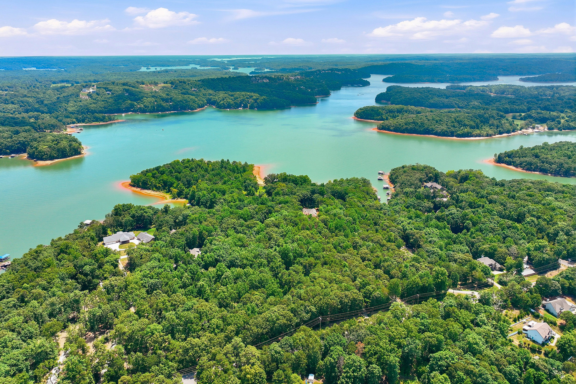  Lakefront Estate with Private Dock, Guest Home and Pool - 物件實景