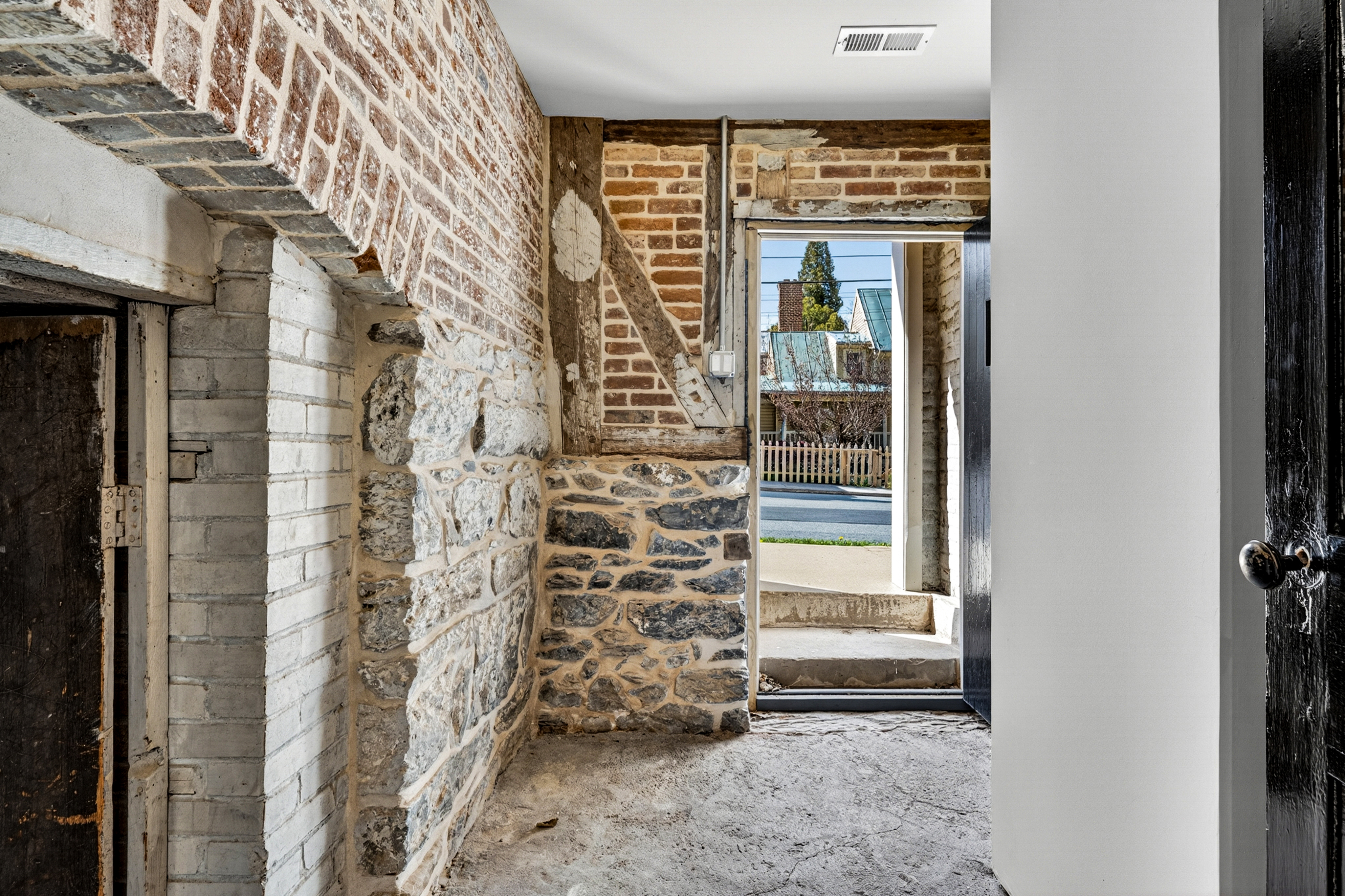  301 E German Street, Shepherdstown, WV, 25443 - 物件實景