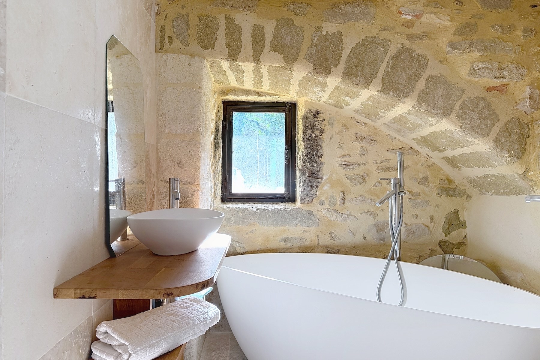  Elegant renovated stone mas with swimming pool and outbuildings - 物件實景