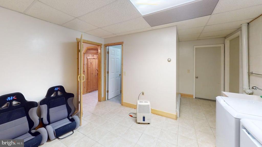 MATHIAS, West Virginia, 26812, United States, 3 Bedrooms Bedrooms, ,3 BathroomsBathrooms,Residential,For Sale,1898386