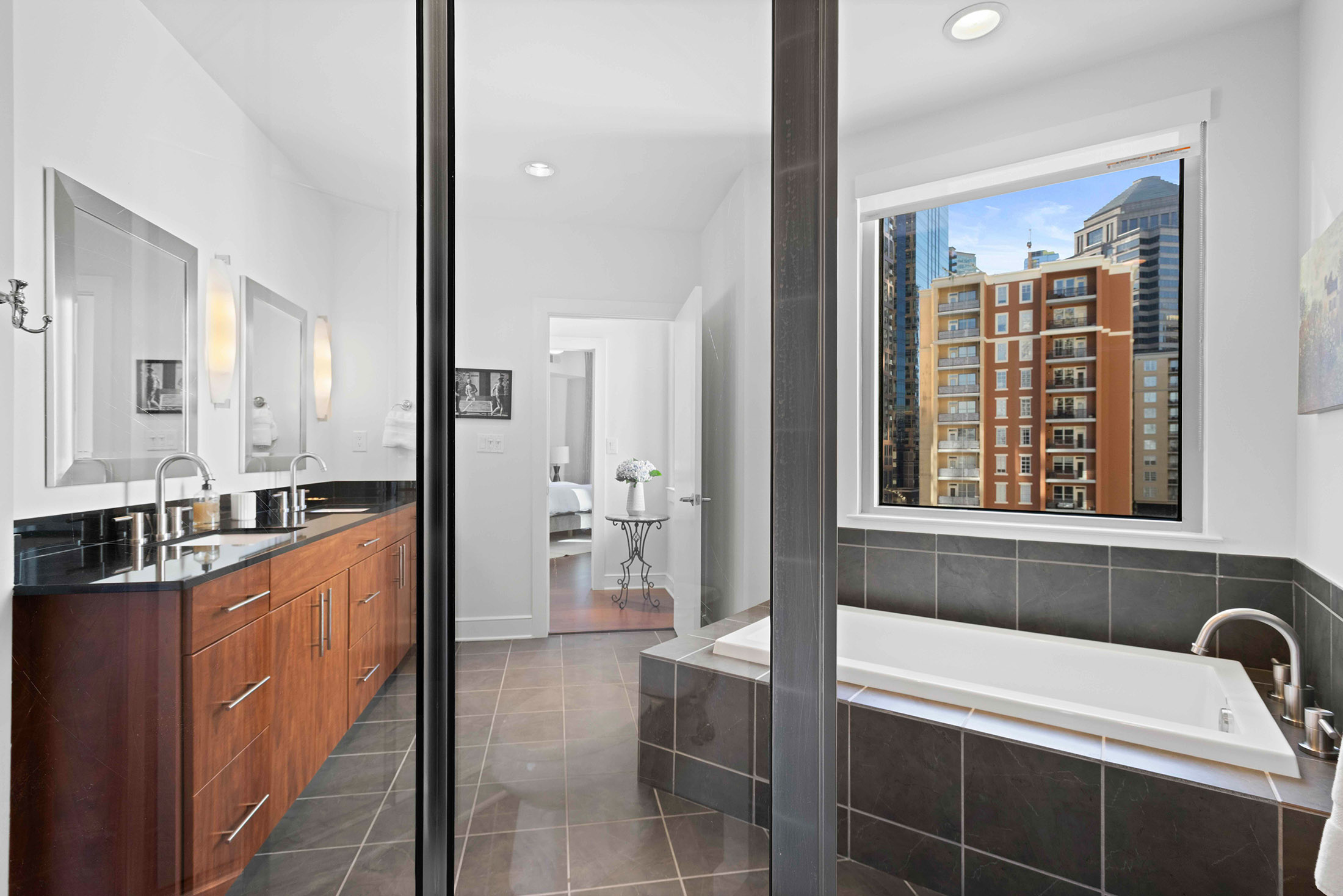  Modern Intown Living at Luxe - 物件實景
