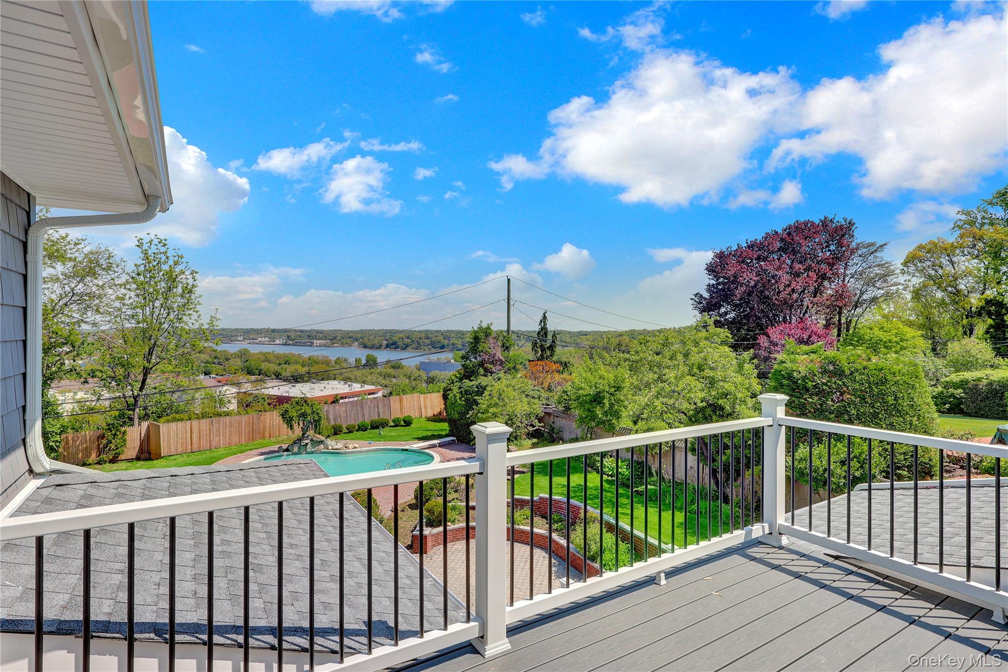  52 Woodland Road, Roslyn, NY 11576 - 物件實景