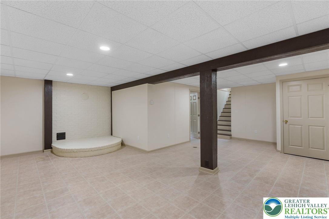 Washington Twp, Pennsylvania, 18080, United States, 3 Bedrooms Bedrooms, ,3 BathroomsBathrooms,Residential,For Sale,1984610