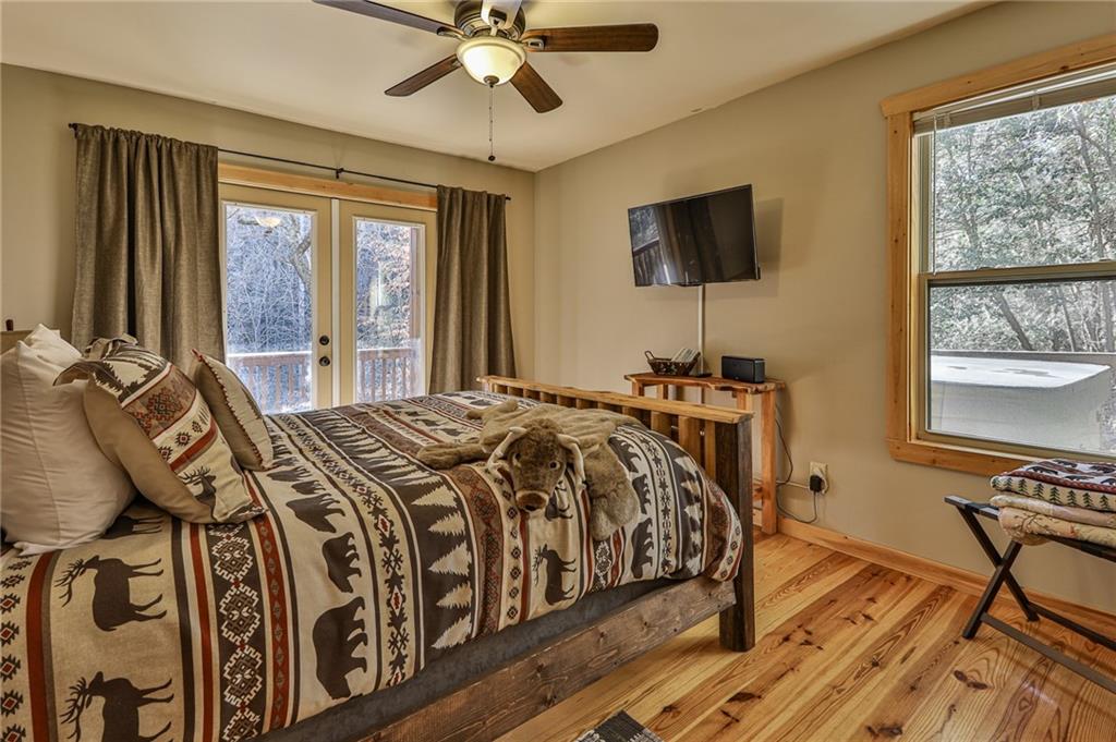 Ellijay, Georgia, 30540, United States, 3 Bedrooms Bedrooms, ,3 BathroomsBathrooms,Residential,For Sale,1936949