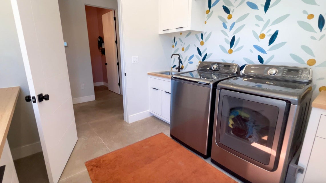 Washington, Utah, 84780, United States, 4 Bedrooms Bedrooms, ,4 BathroomsBathrooms,Residential,For Sale,1998221