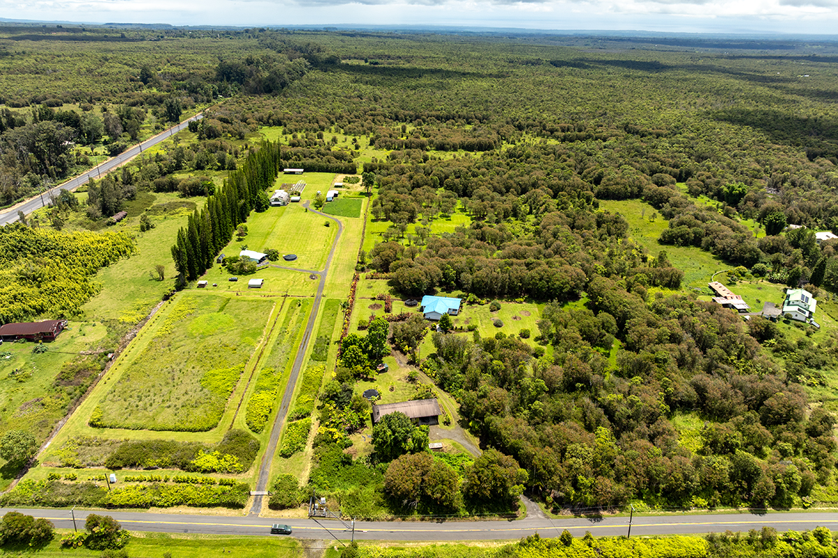 Volcano, Hawaii, 96785, United States, 5 Bedrooms Bedrooms, ,5 BathroomsBathrooms,Residential,For Sale,1898412