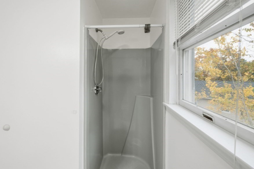 Lowell, Massachusetts, 01852, United States, 3 Bedrooms Bedrooms, ,3 BathroomsBathrooms,Residential,For Sale,2001570