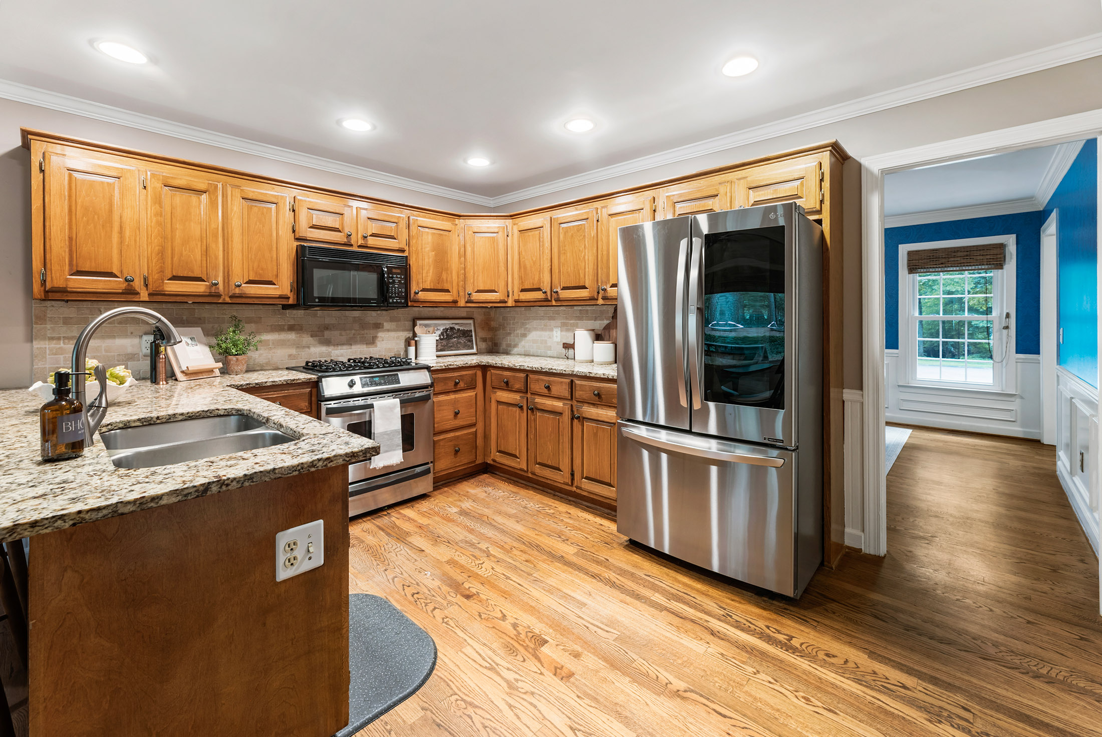  Andover North Home Blends Privacy and Convenience - 物件實景