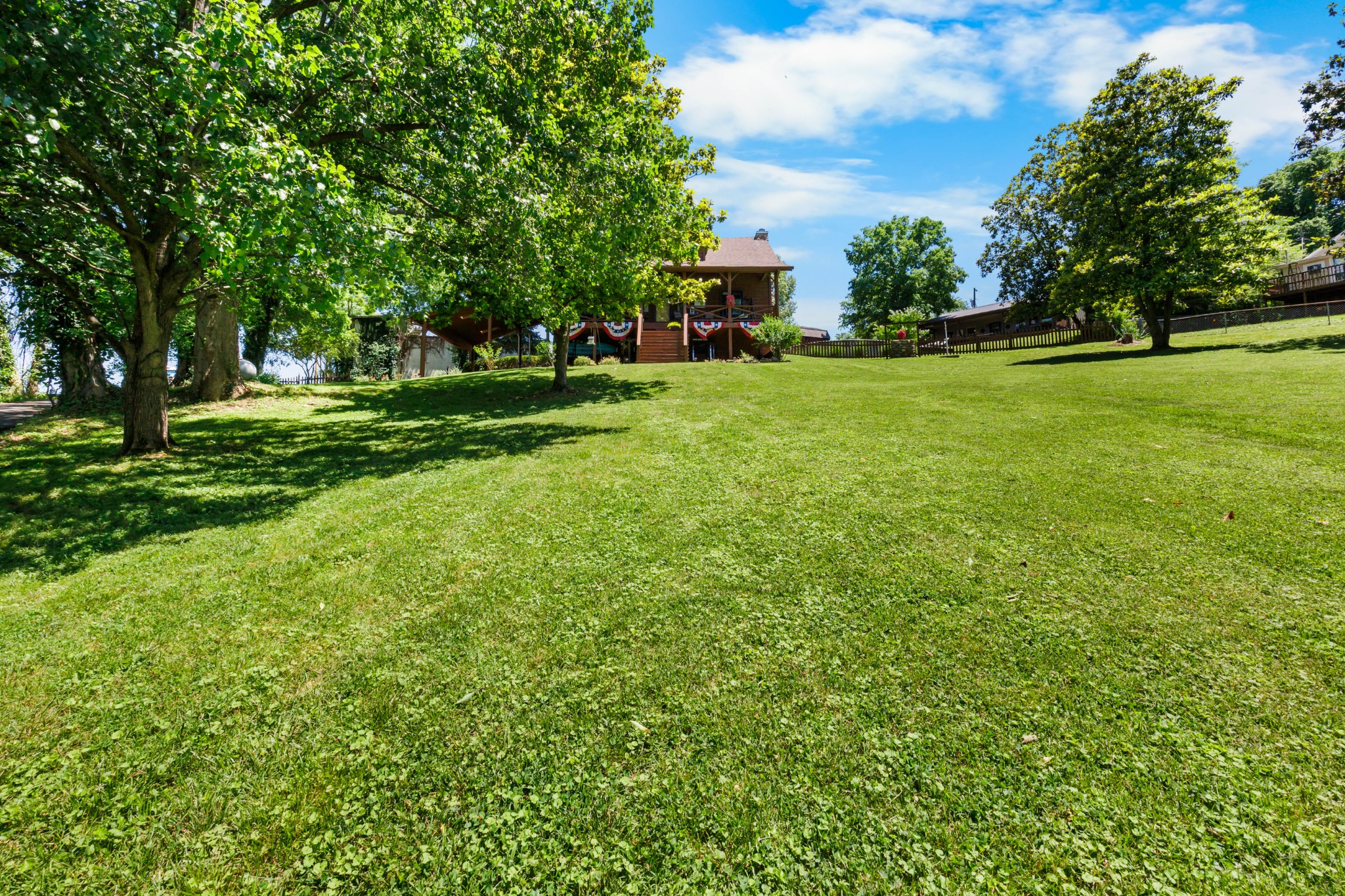 Dover, Tennessee, 37058, United States, 4 Bedrooms Bedrooms, ,3 BathroomsBathrooms,Residential,For Sale,1915564