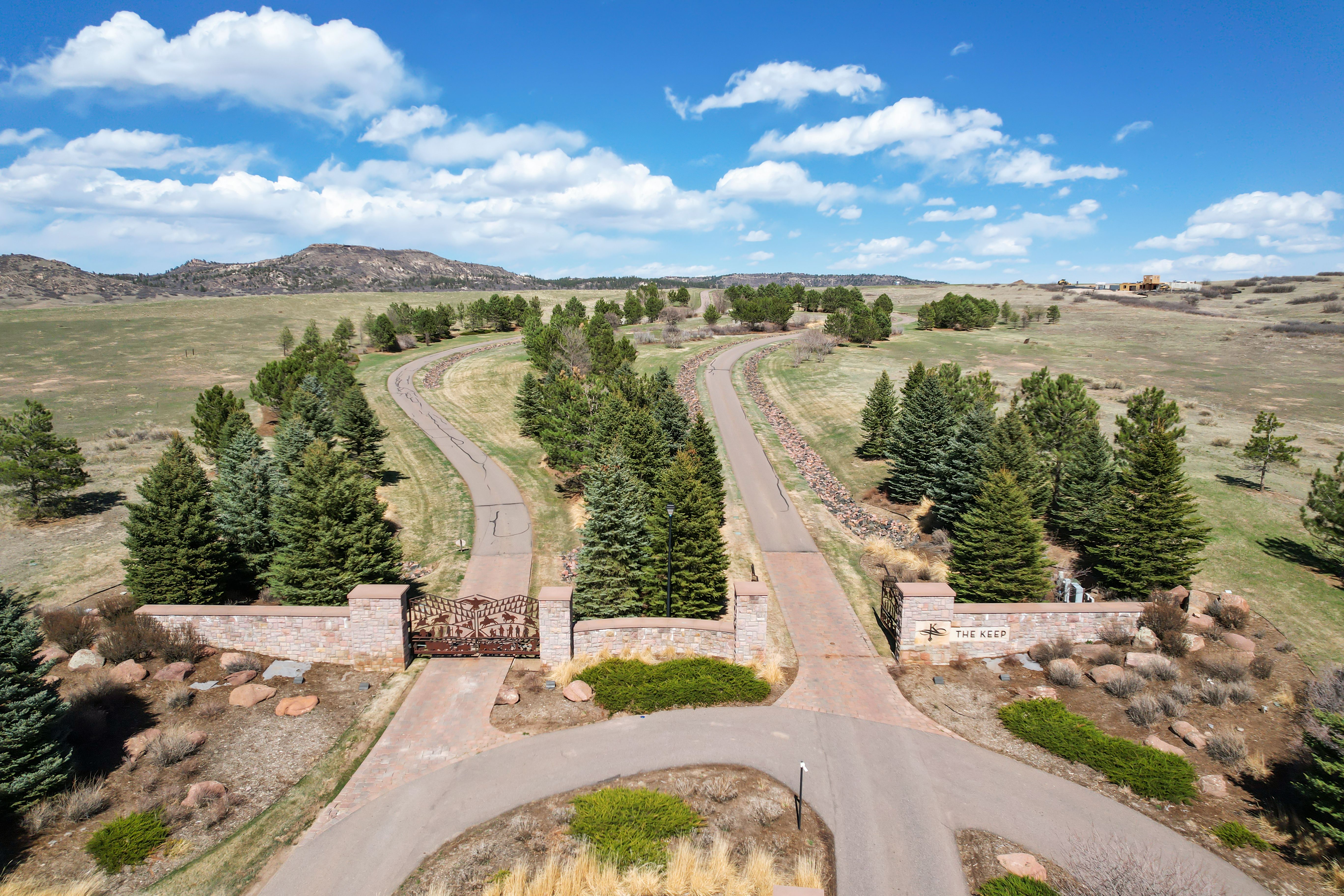  Gorgeous 4-acre lot - 物件實景