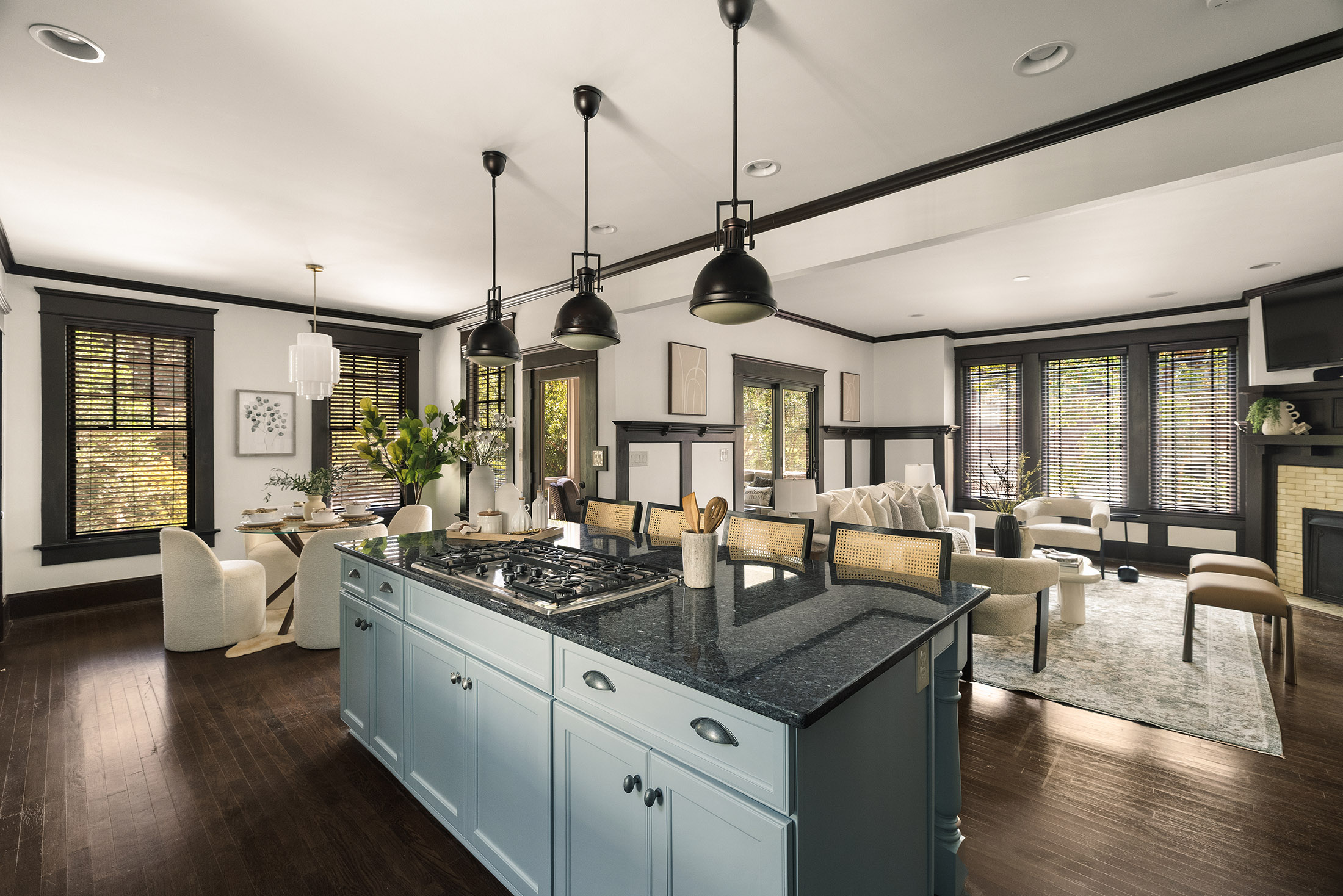  Historic Midtown Charm with a Rare Gated Two-Car Garage - 物件實景