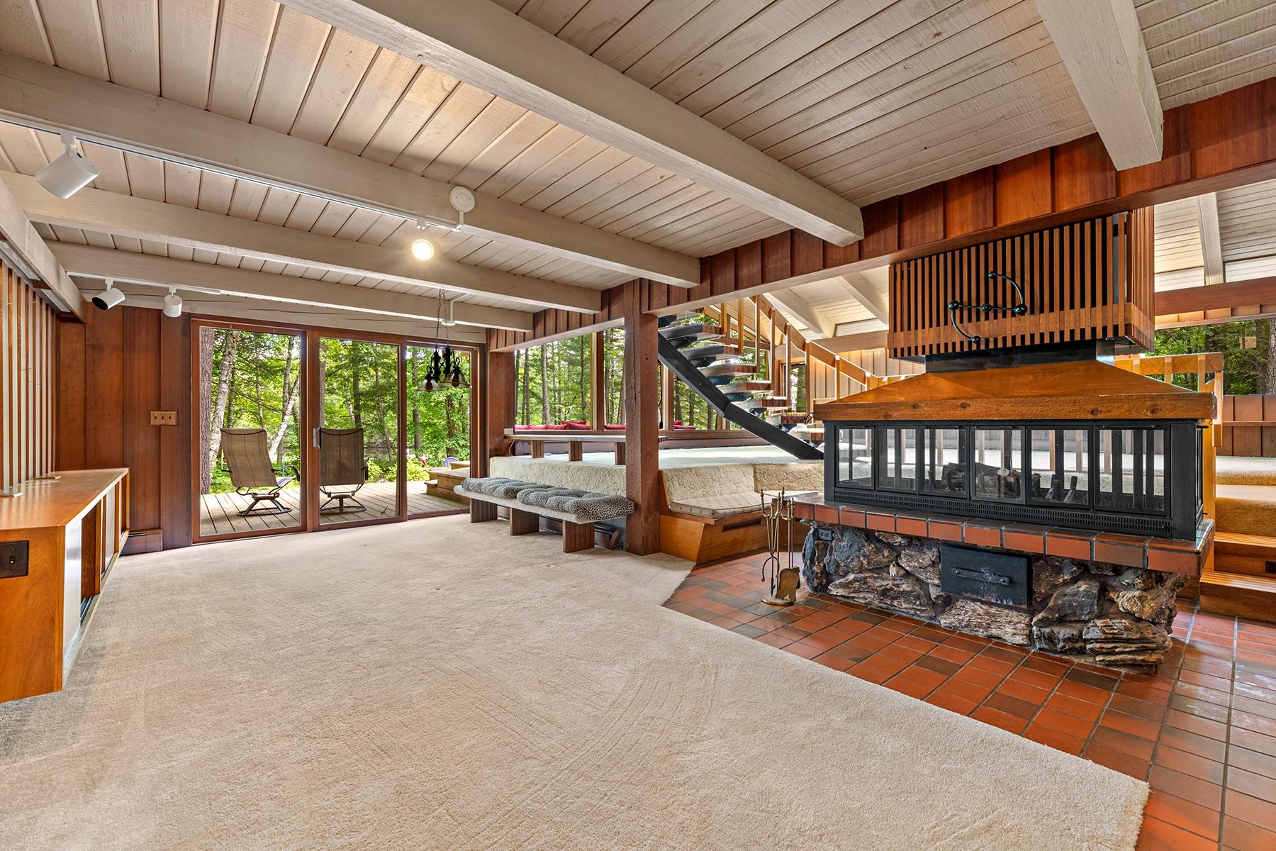 Manitowish Waters, Wisconsin, 54545, United States, 4 Bedrooms Bedrooms, ,3 BathroomsBathrooms,Residential,For Sale,1974750