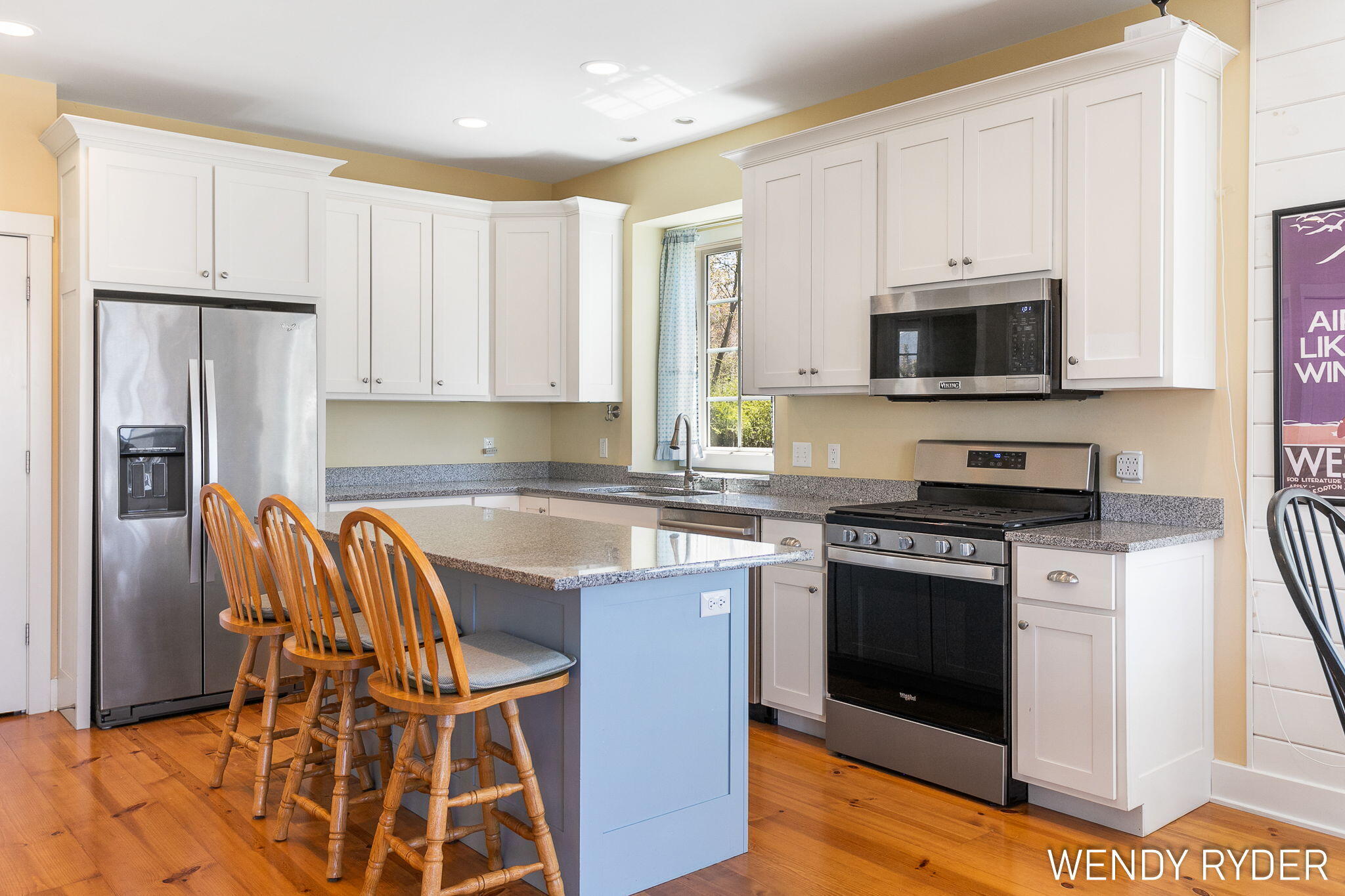 South Haven, Michigan, 49090, United States, 4 Bedrooms Bedrooms, ,4 BathroomsBathrooms,Residential,For Sale,1907418
