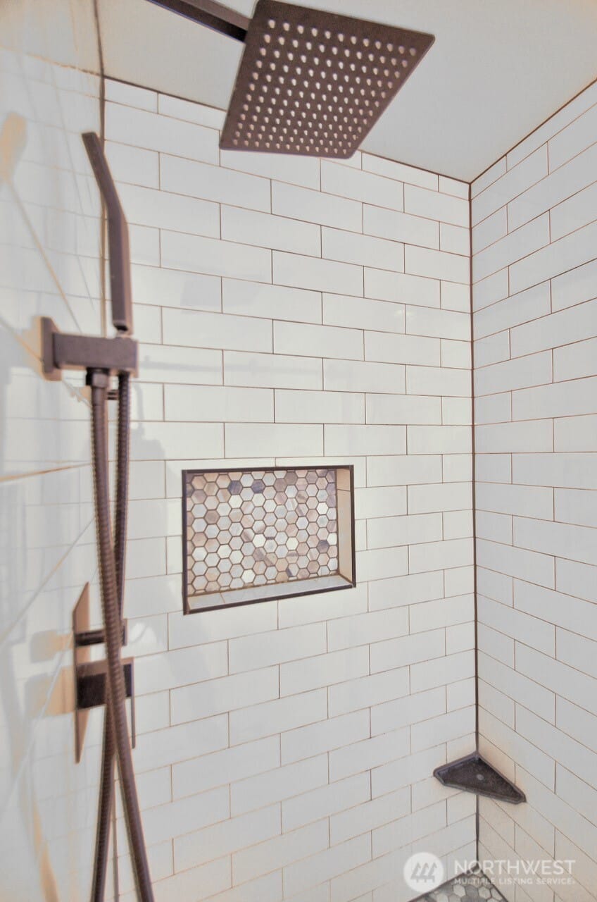 Lacey, Washington, 98513, United States, 4 Bedrooms Bedrooms, ,3 BathroomsBathrooms,Residential,For Sale,1932145