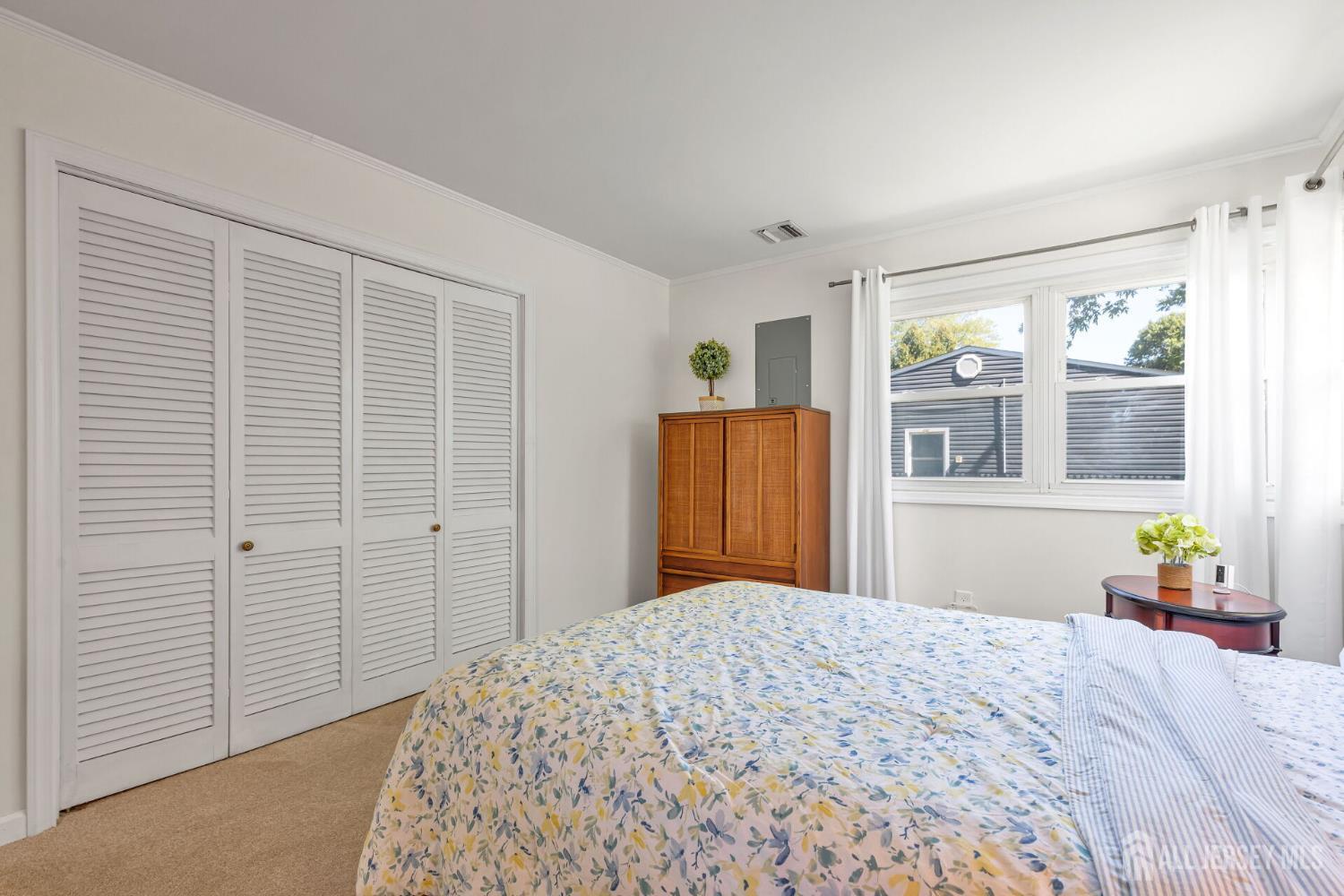 South Brunswick, New Jersey, 08824, United States, 3 Bedrooms Bedrooms, ,2 BathroomsBathrooms,Residential,For Sale,1941671