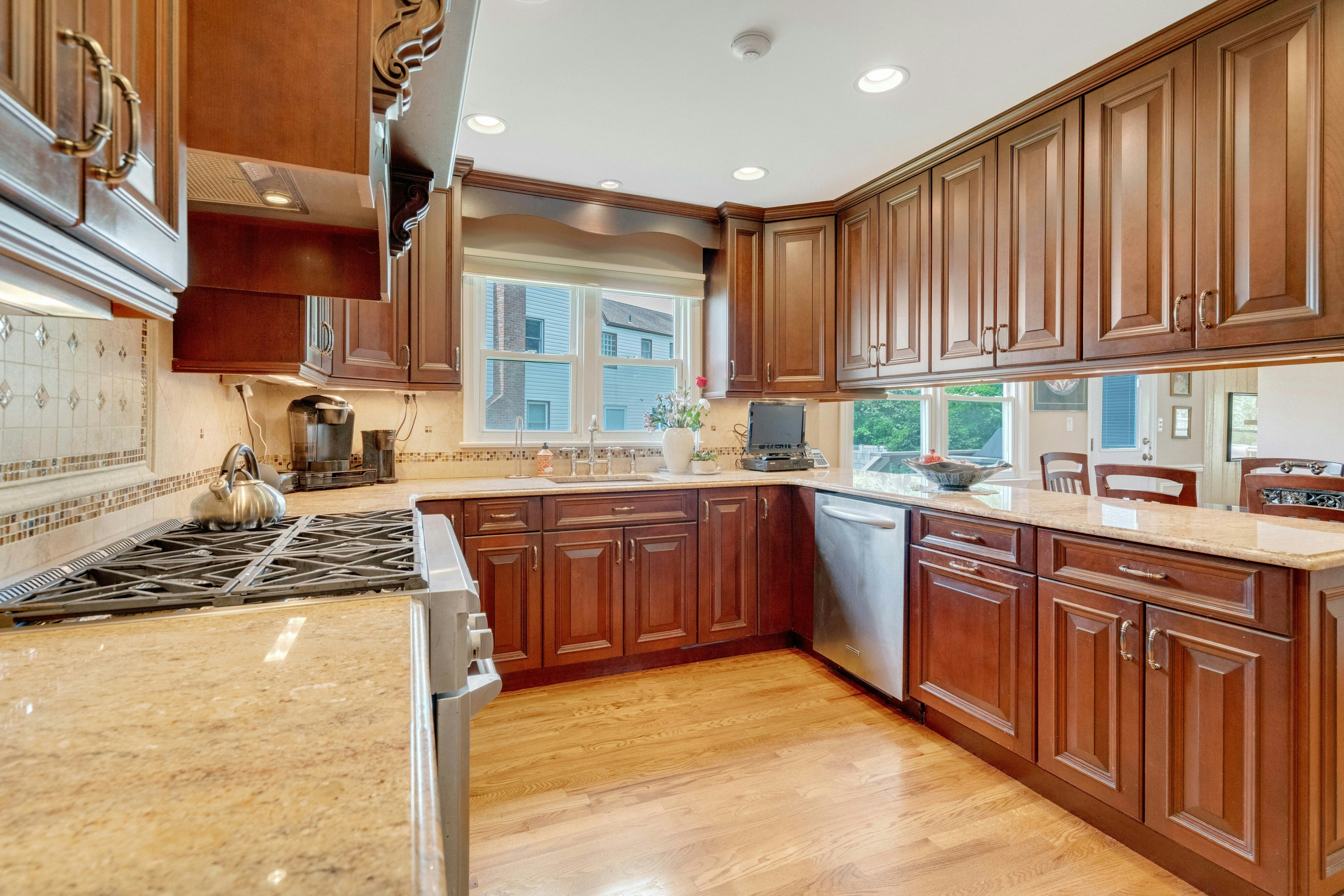  42-09 Cosgrove Court, Fair Lawn, NJ 07410 - 物件實景