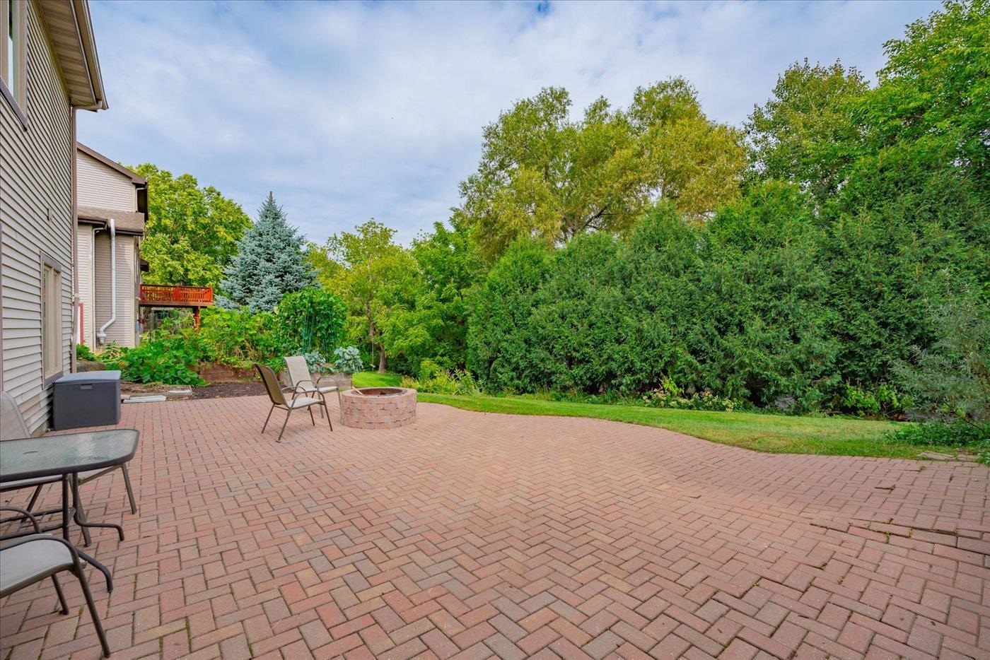 Fitchburg, Wisconsin, 53711, United States, 4 Bedrooms Bedrooms, ,4 BathroomsBathrooms,Residential,For Sale,1977409