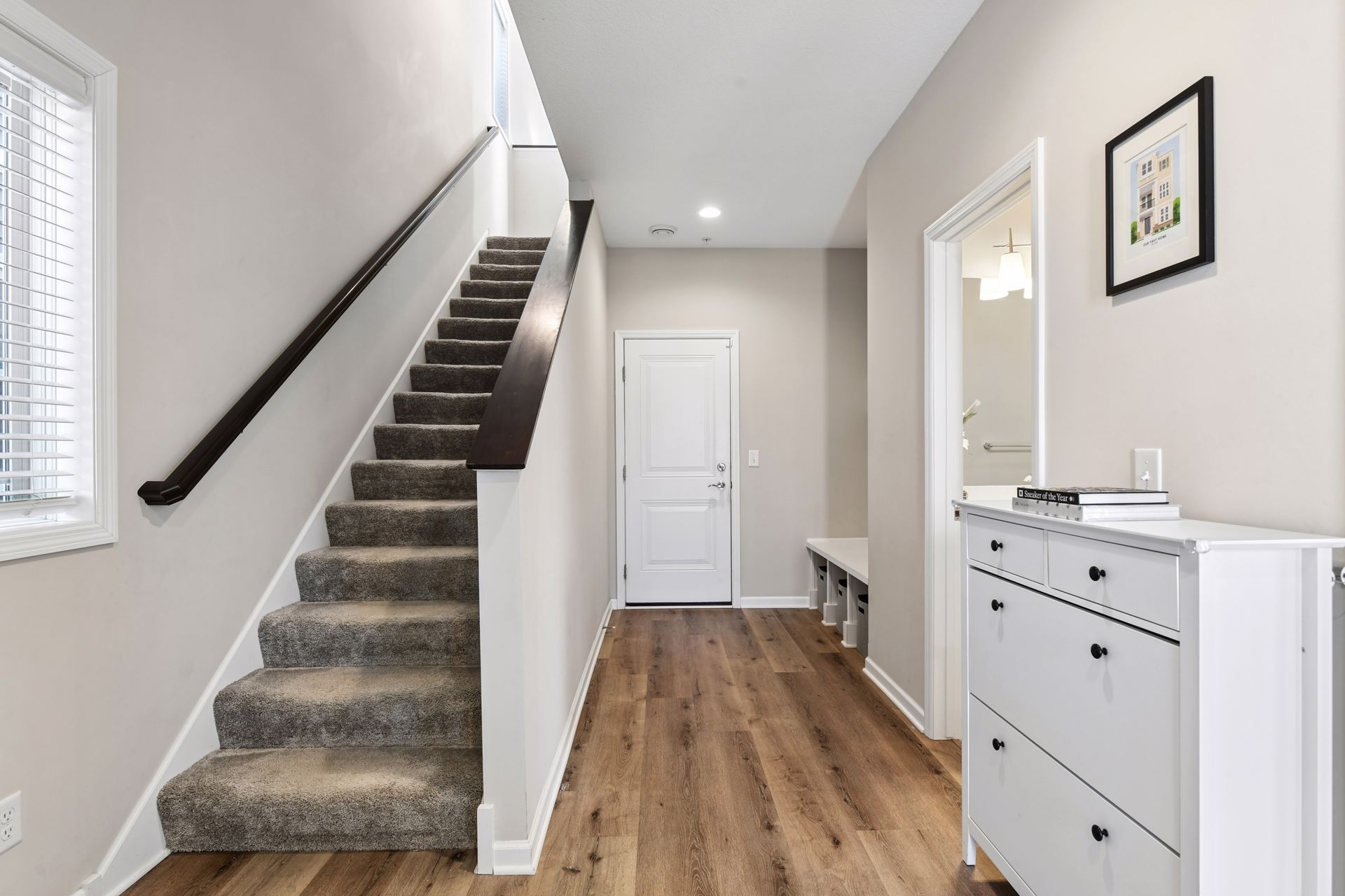  Refined Living in Prime Location - 物件實景