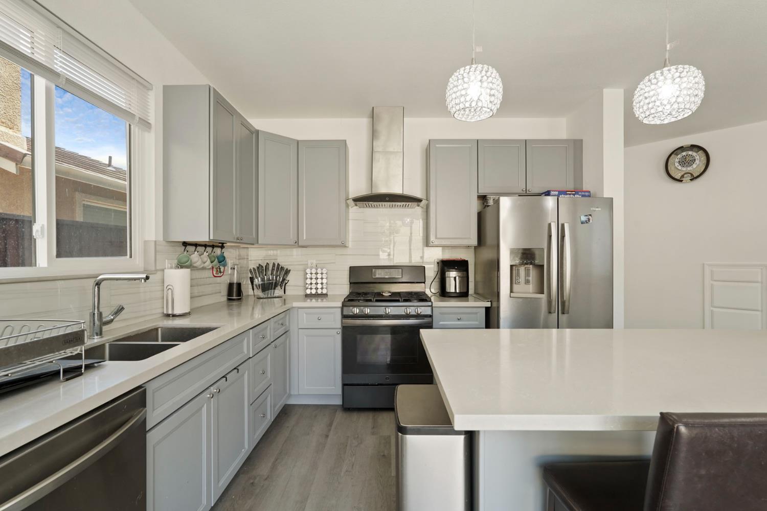 Antioch, California, 94531, United States, 6 Bedrooms Bedrooms, ,3 BathroomsBathrooms,Residential,For Sale,2005490