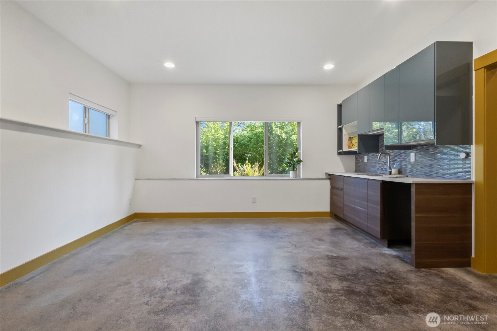 Blaine, Washington, 98230, United States, 4 Bedrooms Bedrooms, ,3 BathroomsBathrooms,Residential,For Sale,1903281