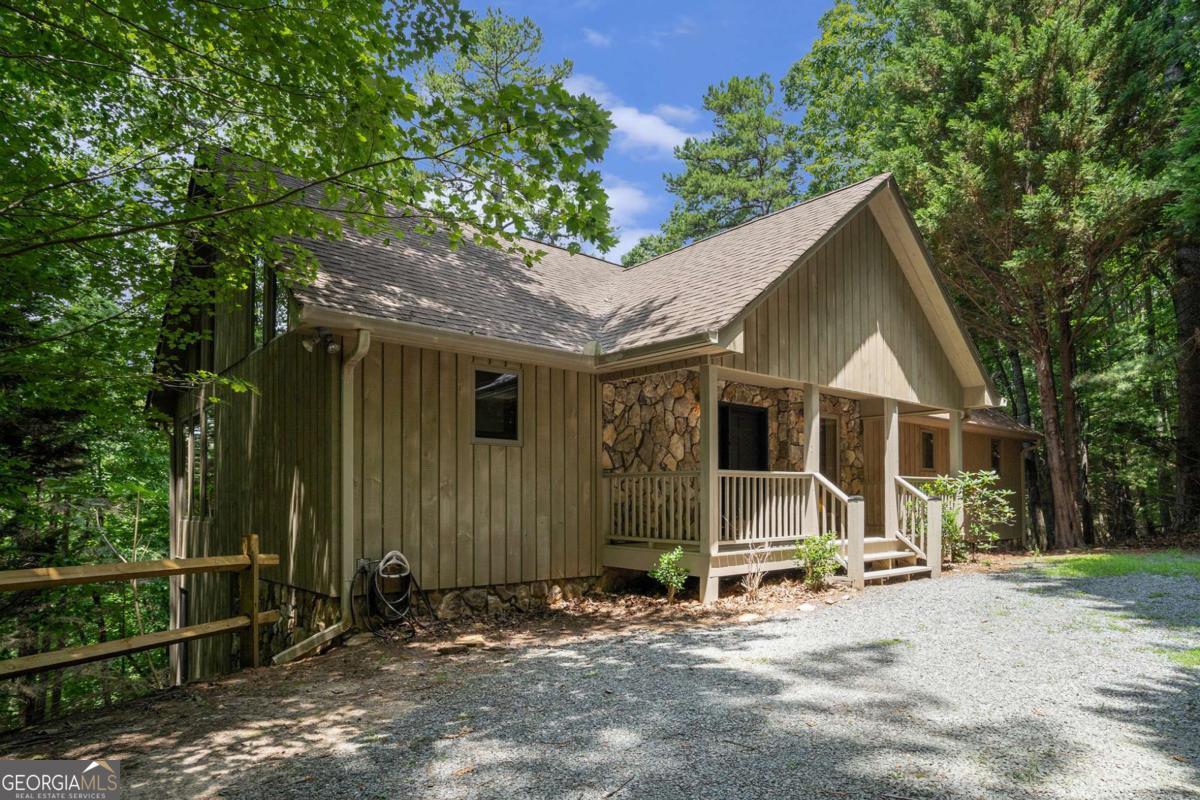 Ellijay, Georgia, 30536, United States, 4 Bedrooms Bedrooms, ,4 BathroomsBathrooms,Residential,For Sale,1888525