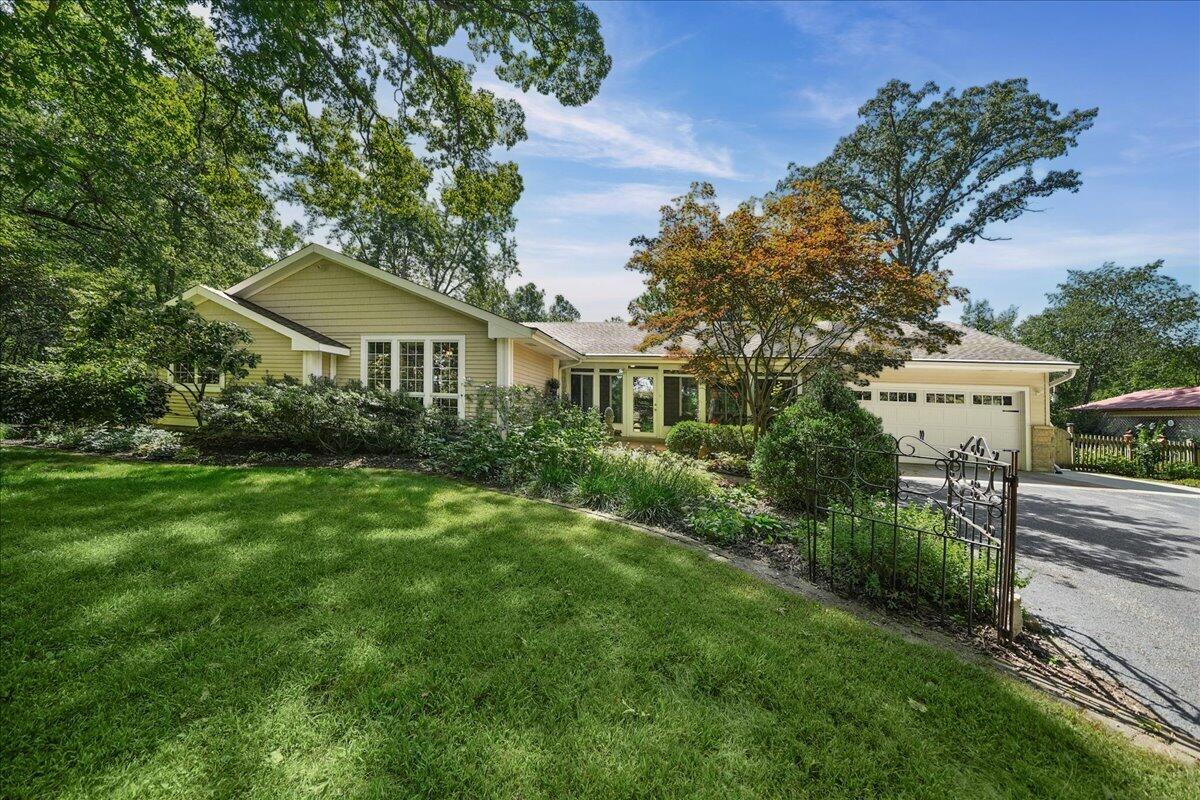 Ainsworth Rd, Hobart, IN 46342 #1