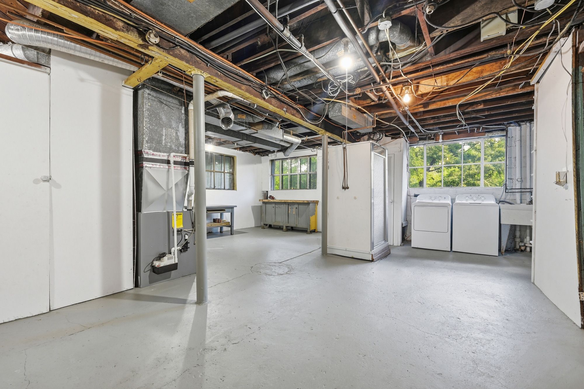  235 Oakview Avenue, Pittsburgh, PA 15218 - 物件實景
