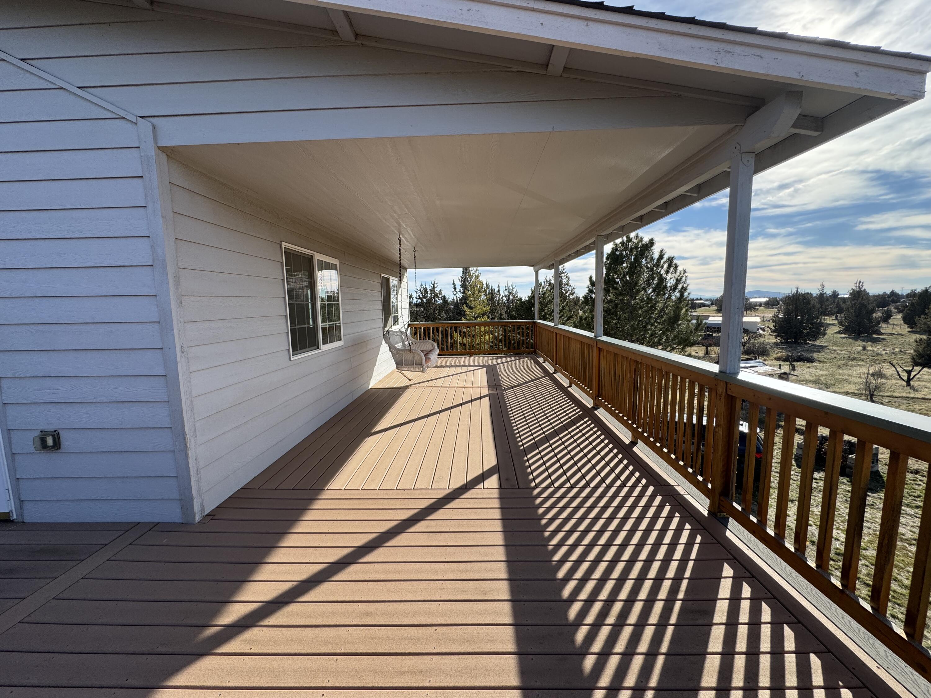 Terrebonne, Oregon, 97760, United States, 3 Bedrooms Bedrooms, ,2 BathroomsBathrooms,Residential,For Sale,2009315