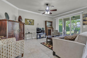 Lake Worth, Florida, 33463, United States, 3 Bedrooms Bedrooms, ,2 BathroomsBathrooms,Residential,For Sale,1974072